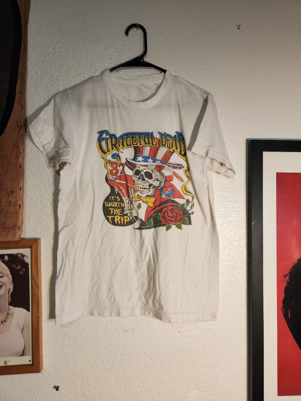Grateful Dead Men's White Graphic Tee